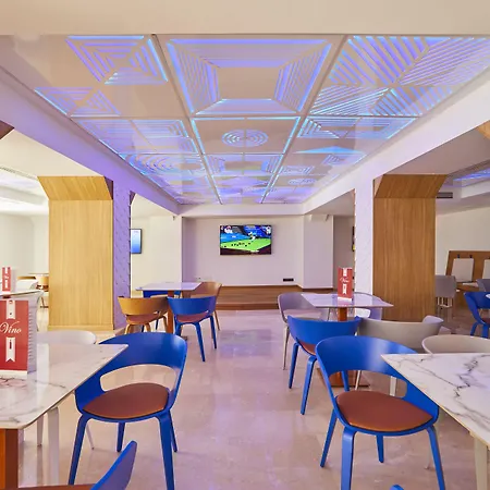 ホテル Mll Mediterranean Bay - Adults Only 4*