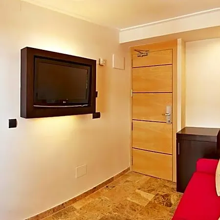 Mll Mediterranean Bay - Adults Only Szálloda