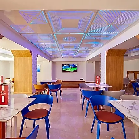Mll Mediterranean Bay - Adults Only El Arenal