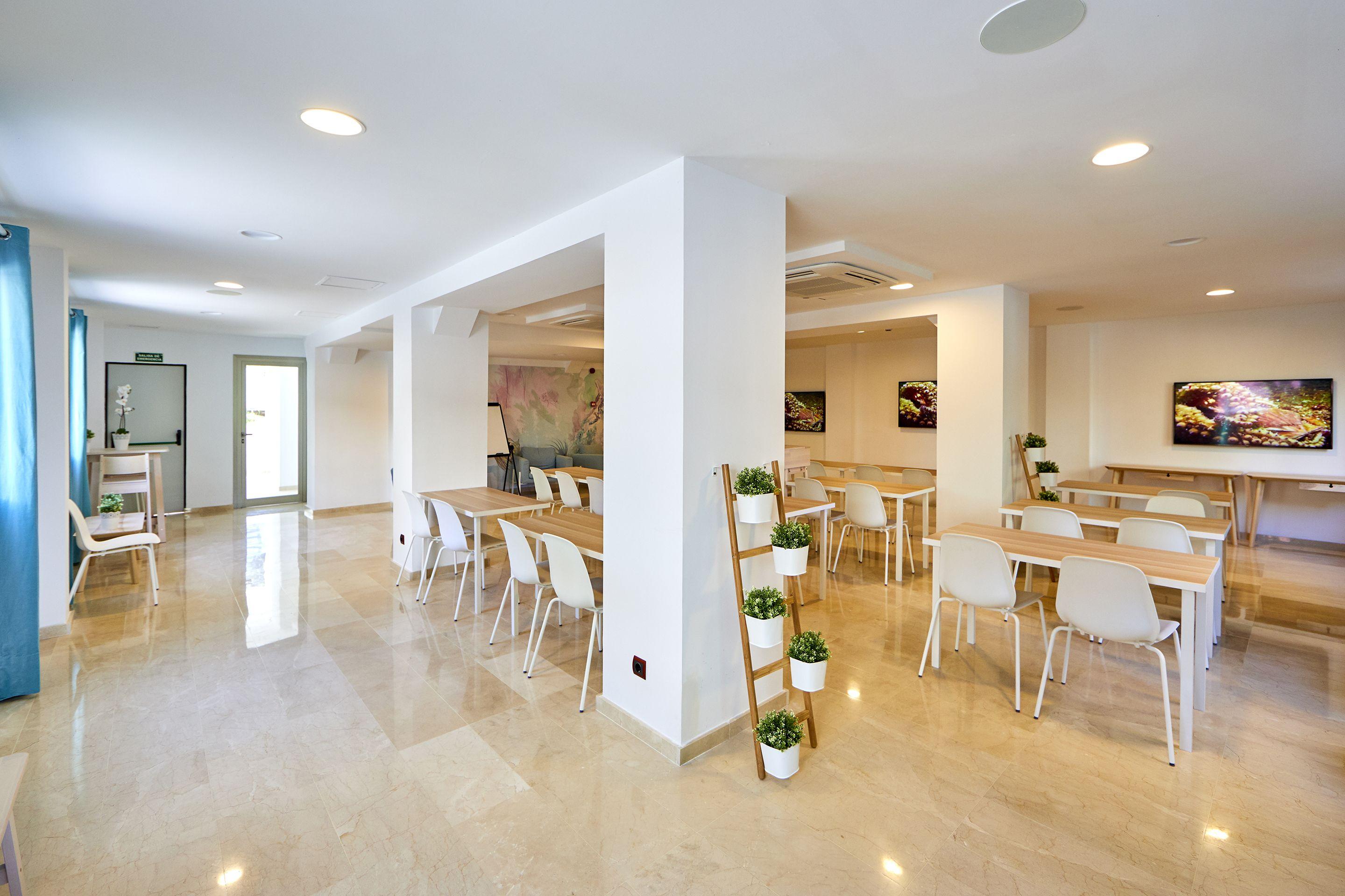 Hotel Mll Mediterranean Bay - Adults Only El Arenal (Mallorca), España ...